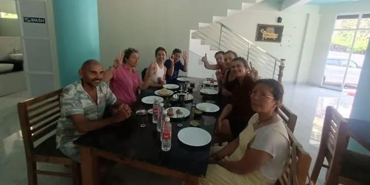 Syama Rooms And Restaurant Thiruvananthapuram Couette-café