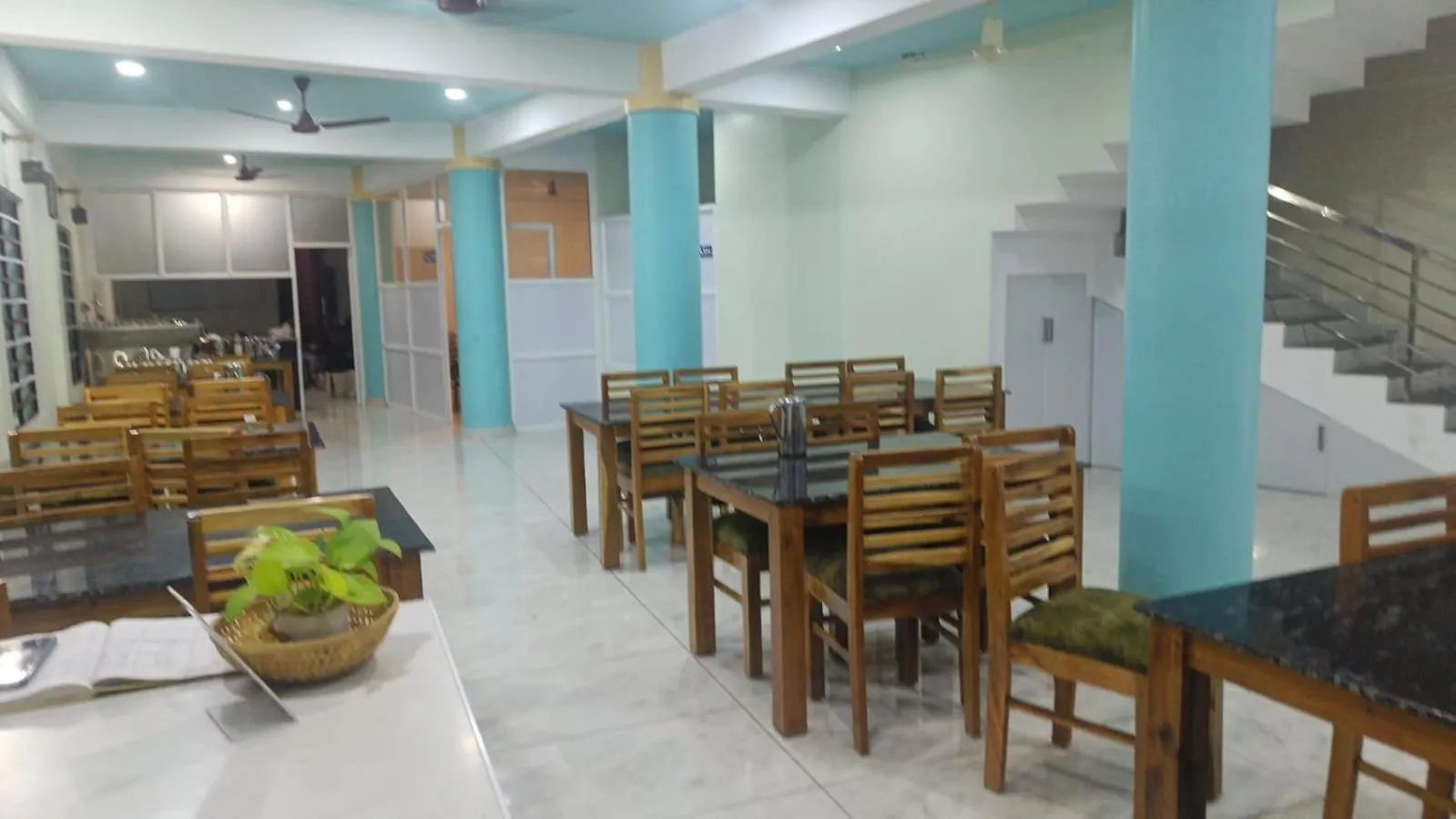 Bed & Breakfast Syama Rooms And Restaurant Thiruvananthapuram